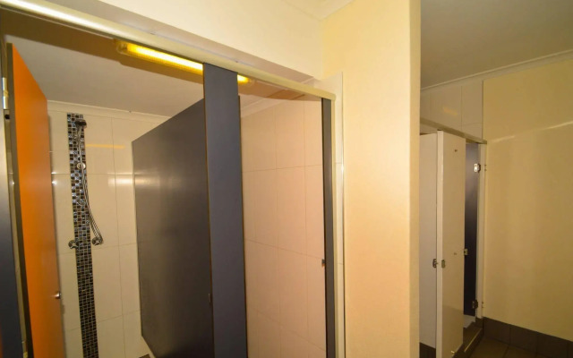 Chilli's Backpackers - Hostel