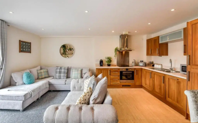 Swansea Marina - Sleeps 4 - Underground parking