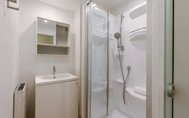 Beachside 3-bedroom Duplex Near Sea