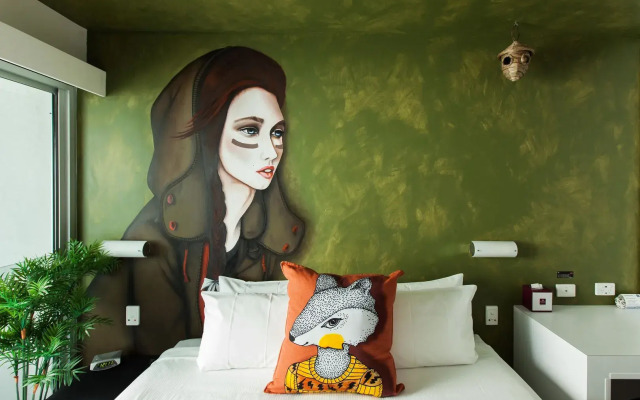 Majestic Minima Hotel