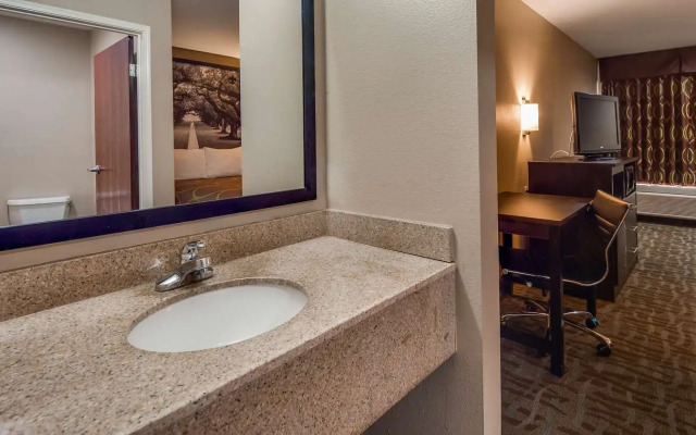 SureStay Hotel by Best Western Alexandria Airport