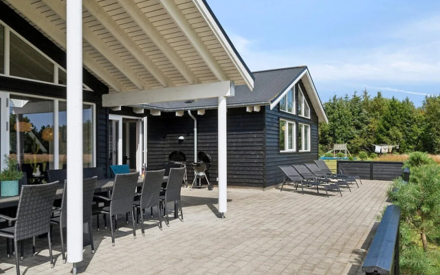 18 Person Holiday Home in Albaek