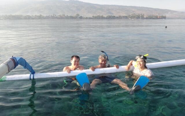 Lovina Beach Hotel