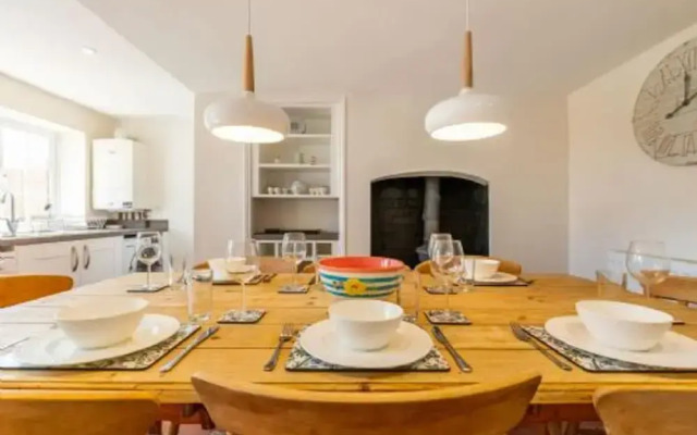 Host Stay Pilgrims Rest