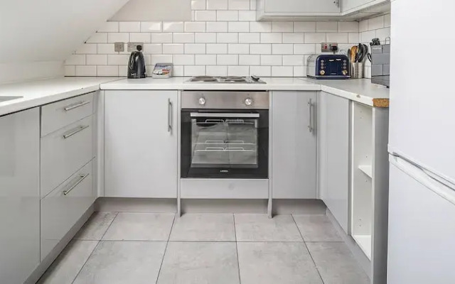 Everest Lodge Serviced Apartment