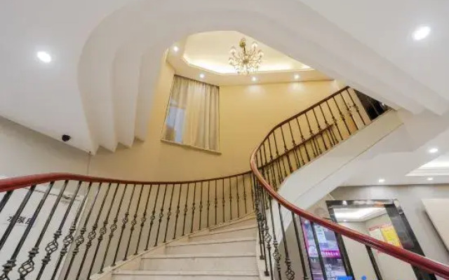 Home Inn Xinchang Jiangbin Middle Road