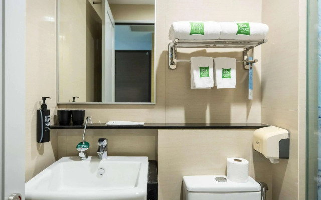 ibis Styles Singapore Albert