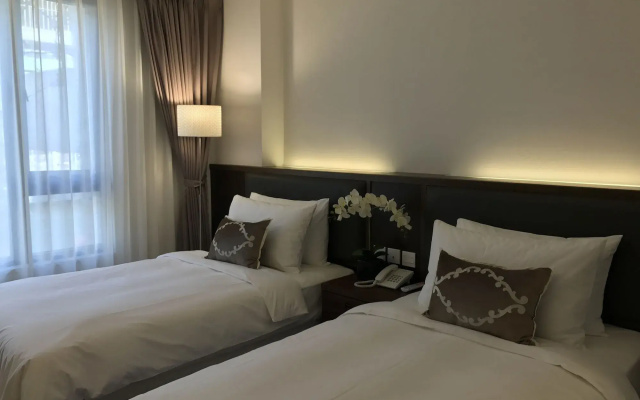 ML Hotel