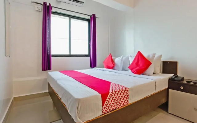 OYO 24435 Shubham Lodging And Boarding
