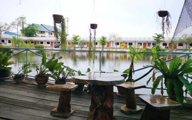 Taweesub  Resort