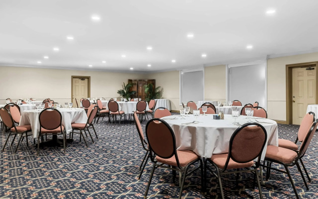 Best Western Forest Inn