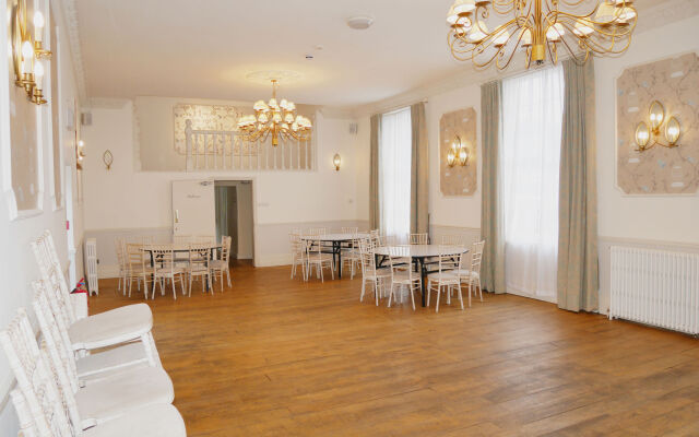 The Angel Hotel