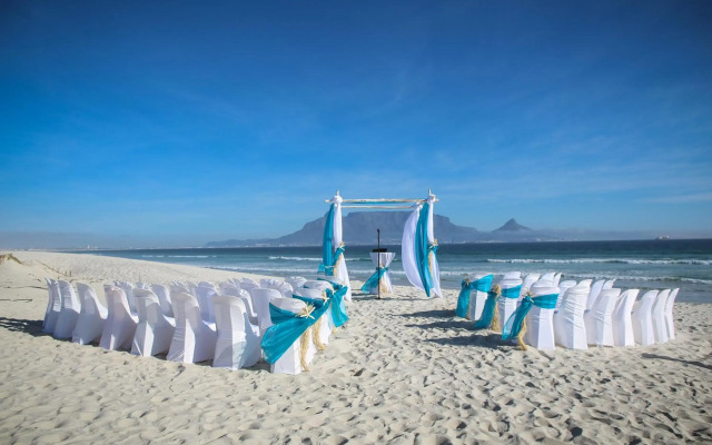 Dolphin Beach Hotel