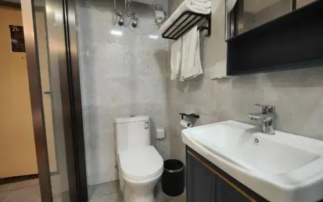 Pingdu Manyu Light Luxury Viewing Apartment (Zhongjie Times Square)