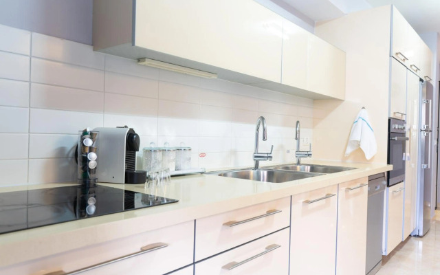 Art Apartment In Mamila - King David Residence