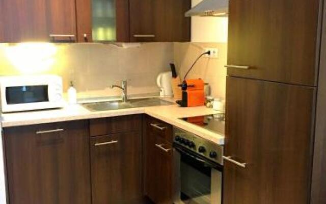 Gozsdu Apartment