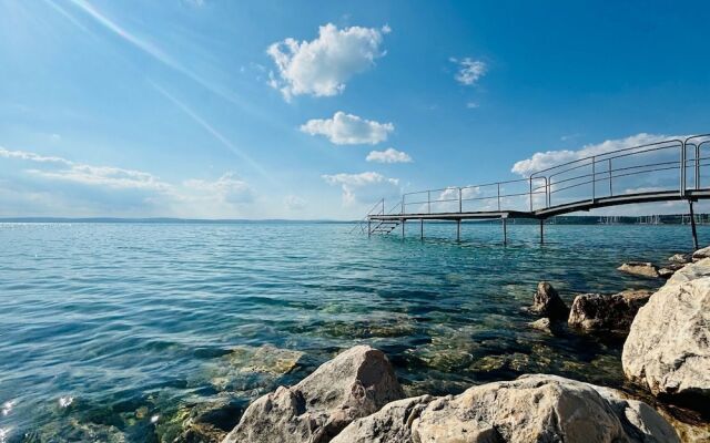 Világos Hotel Balatonvilágos