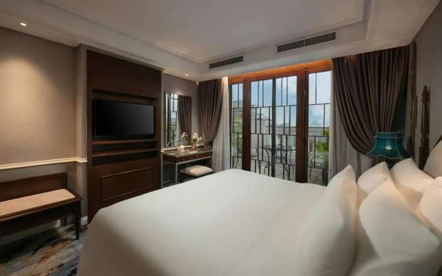 The Oriental Jade Hotel - photo 5