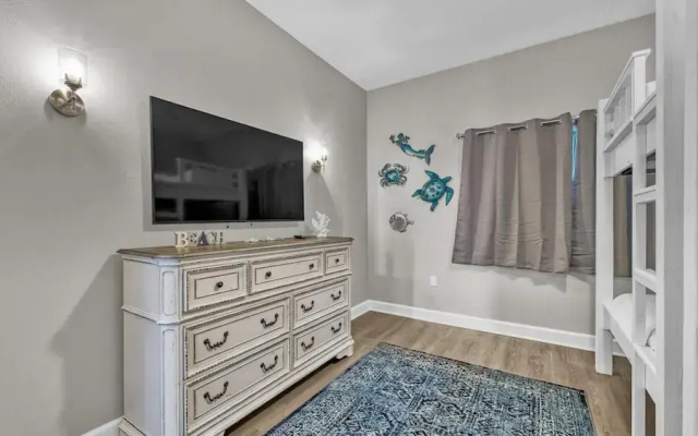 Shoreline Towers 2124
