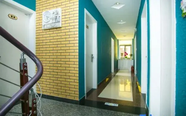 Yajing Hostel
