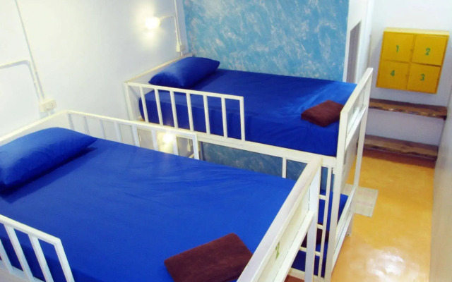 Treechart Hostel