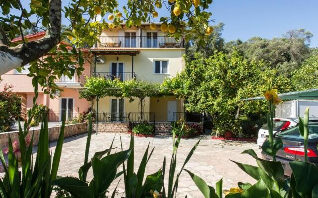 Kefalas Apartments
