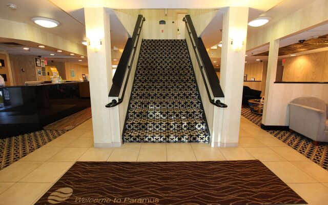 Best Western Paramus Hotel & Suites