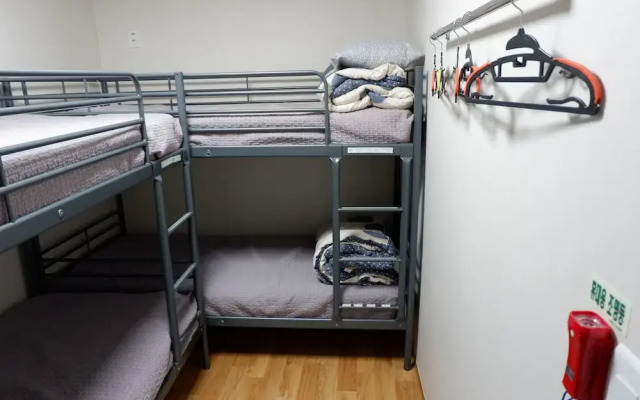 Haru The Guesthouse Hostel