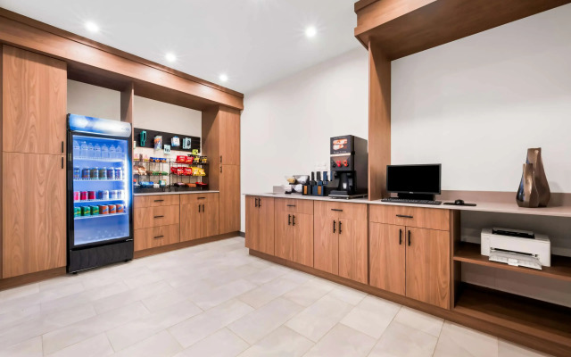 Best Western Niantic - New London/Mystic Area