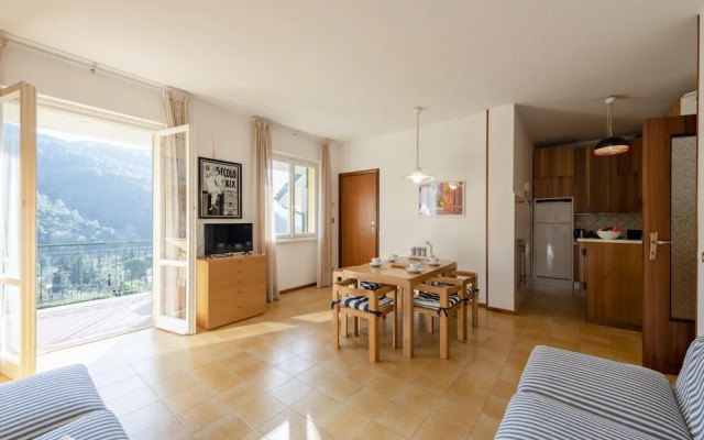 Peaceful Apartment In Deiva Marina