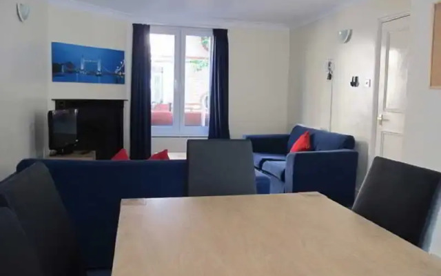 Access Apartments Maida Vale North