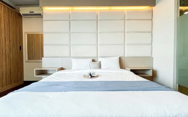 Spacious and Comfy Big Studio Apartment at Kemang Mansion