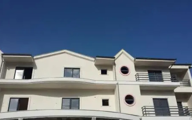 Hotel Roberto