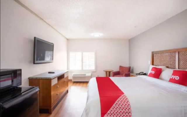 OYO Hotel Palmdale - Antelope Valley