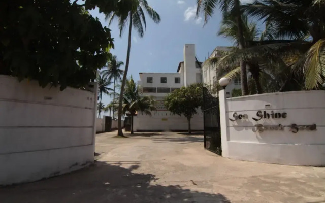 OYO 111 Sea Shine Beach Hotel