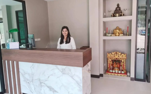Grand Maihom Hotel