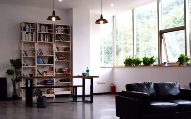 Wu Kong Youth Hostel Yuzhong store