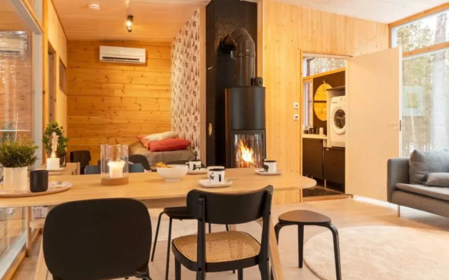 House  Inari