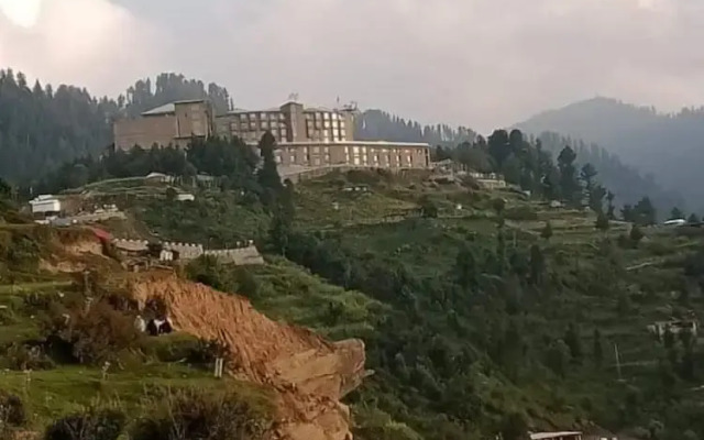 Lal Tower Hotel