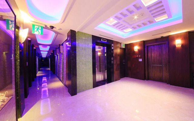 Hwagok Carlton Hotel