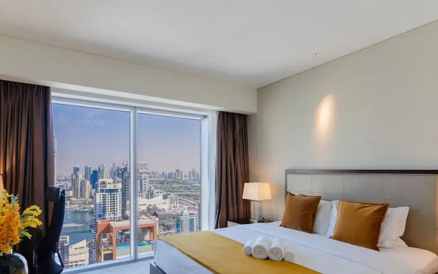 Stylish 1BR unit Address Marina