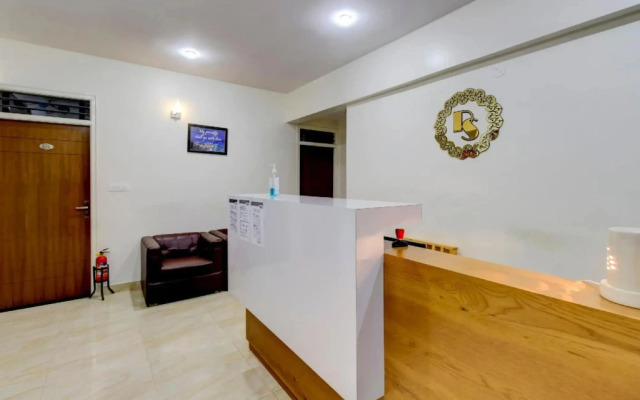 Prime Square by OYO Rooms