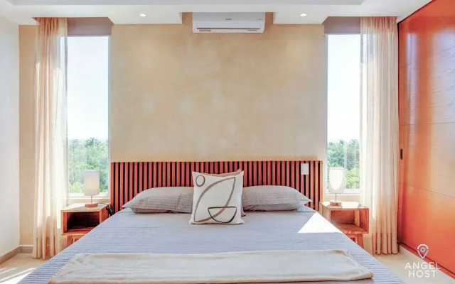 Jungle & Ocean View Condos