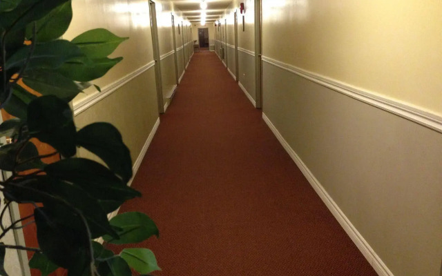 Englehart Inn