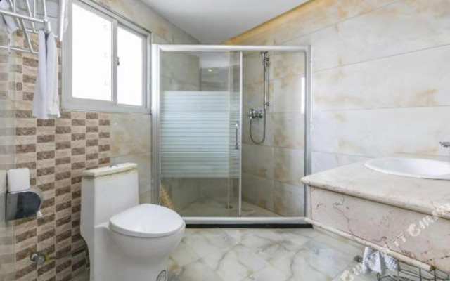 Huangjia Konggang Hotel