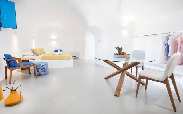 Suite Indoor Jacuzzi and Outdoor Jacuzzi