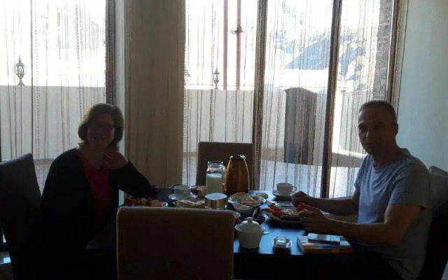 Hotel IVERIA