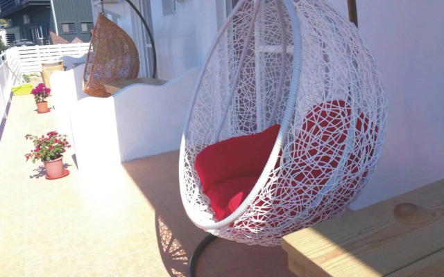 Summer Leisure Hostel