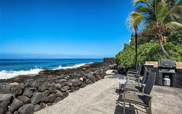 Kona Isle D21
