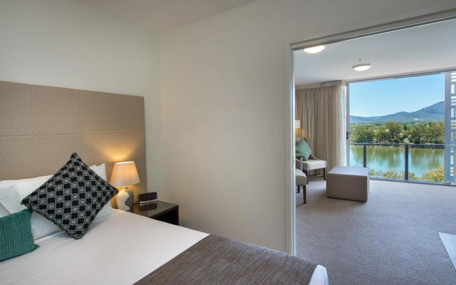 Empire Apartment Hotel